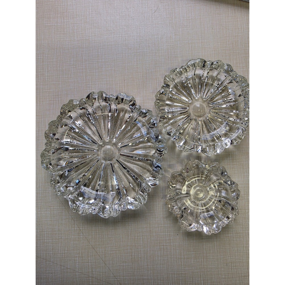 Vintage Nesting Clear Glass Ashtray Set 3 Piece Sunburst Scalloped Edge MCM